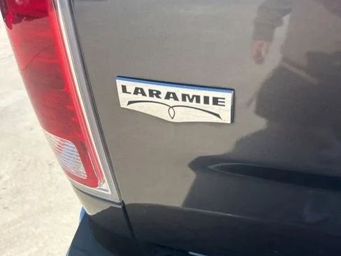 Used 2014 RAM 2500 Laramie w/ Convenience Group image 17