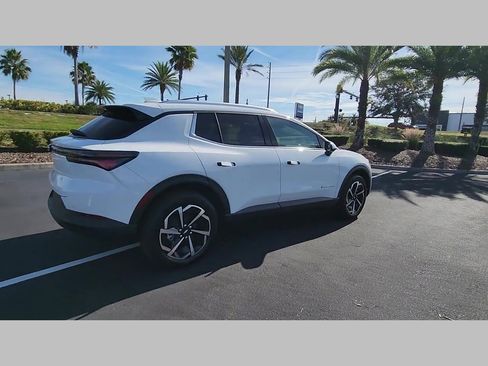 New 2026 Chevrolet Equinox EV LT image 20