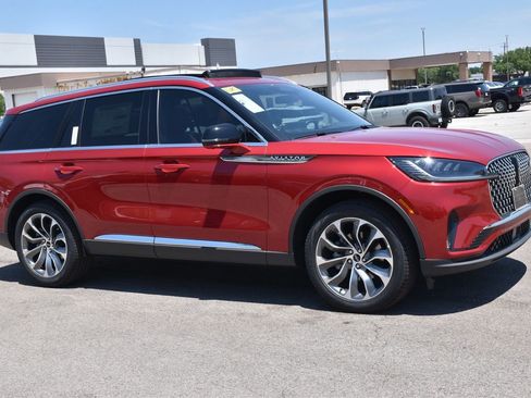 New 2026 Lincoln Aviator Reserve RWD image 4