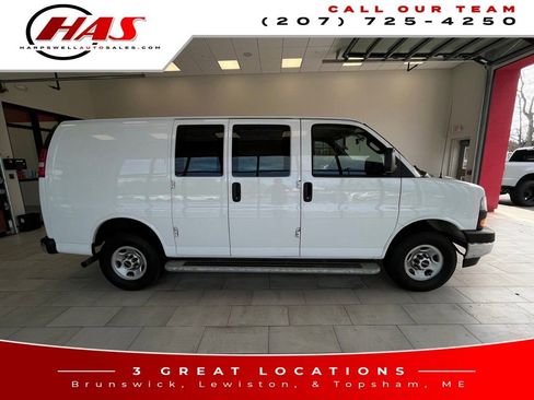 Used 2024 GMC Savana 2500 w/ Driver Convenience Package RWD image 7