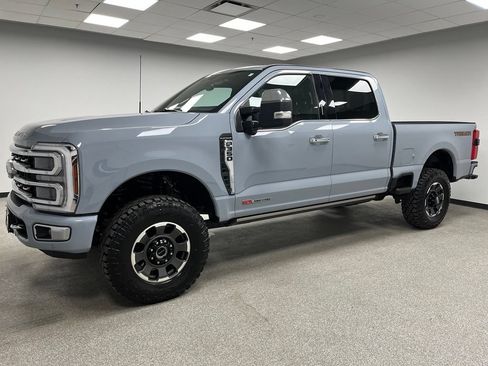 Used 2024 Ford F350 Platinum w/ Tremor Off-Road Package AWD/4WD image 6