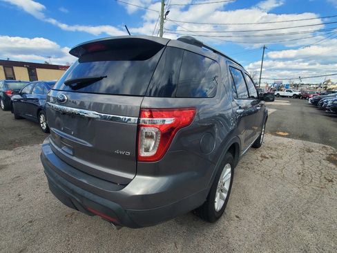 Used 2013 Ford Explorer XLT image 5