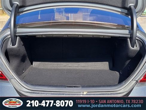 Used 2022 Genesis G70 3.3T image 30