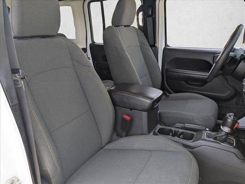 Used 2024 Jeep Wrangler Unlimited AWD/4WD image 20