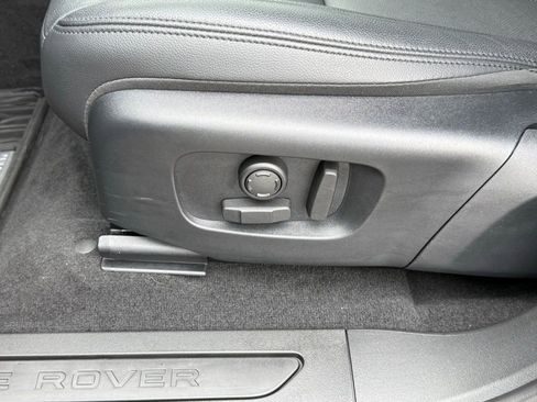 Certified 2026 Land Rover Range Rover Evoque S AWD/4WD image 11
