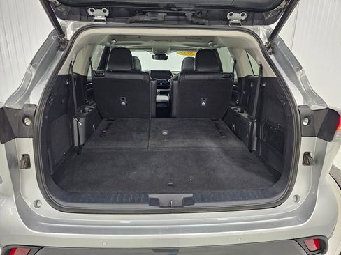 Used 2022 Toyota Highlander Limited AWD/4WD image 18
