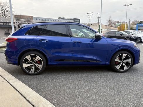 New 2025 Audi SQ5 Premium Plus image 6