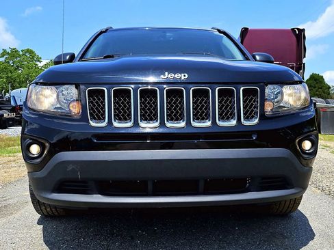 Used 2017 Jeep Compass Sport w/ Power Value Group image 4