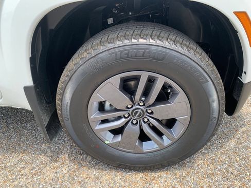 New 2026 Nissan Frontier SV w/ SV Convenience Package RWD image 6
