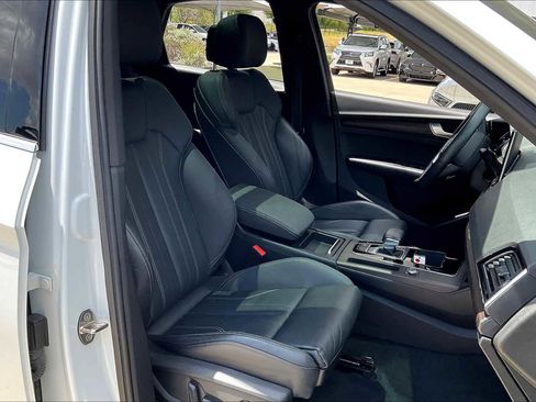 Used 2021 Audi Q5 2.0T Premium w/ Convenience Package image 8