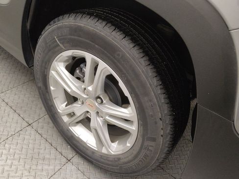 Used 2023 GMC Terrain SLE w/ Driver Convenience Package FWD image 31