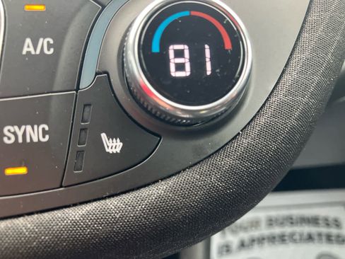 Used 2024 Chevrolet Malibu LT image 27