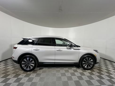 Certified 2021 Lincoln Corsair Reserve w/ Elements Package image 8