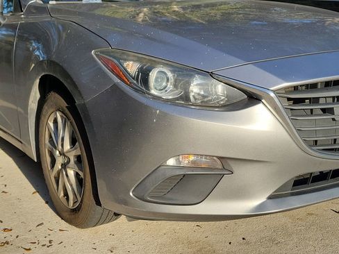 Used 2016 MAZDA MAZDA3 i Sport w/ Preferred Equipment Package image 4