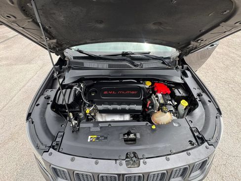 Used 2019 Jeep Compass Trailhawk AWD/4WD image 25