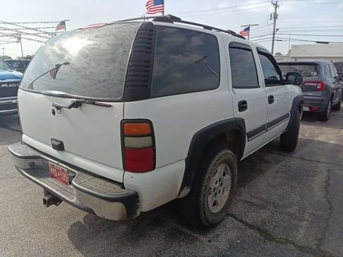Used 2004 Chevrolet Tahoe LS w/ Preferred Equipment Group AWD/4WD image 4