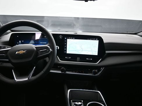 New 2026 Chevrolet Equinox LT w/ Safety and Technology Package image 19