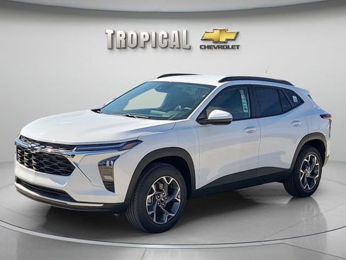 New 2026 Chevrolet Trax LT image 1