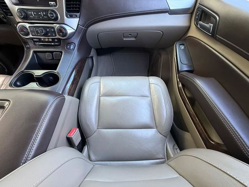 Used 2019 Chevrolet Tahoe LT AWD/4WD image 37