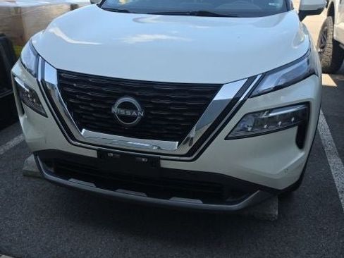 Used 2023 Nissan Rogue SL w/ SL Premium Package AWD/4WD image 3