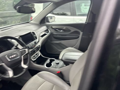 Used 2023 GMC Terrain SLT AWD/4WD image 6