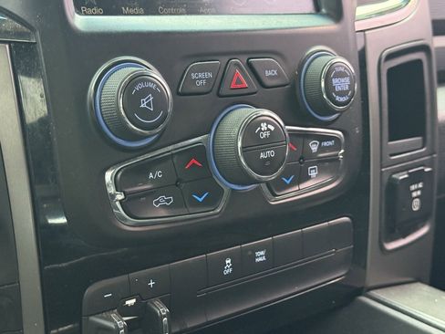 Used 2016 RAM 1500 Sport w/ Black Ram 1500 Sport Group image 19