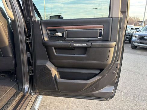Used 2018 RAM 2500 Laramie w/ Cold Weather Group image 19