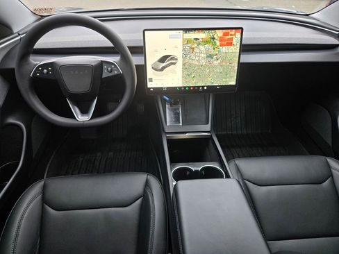 Used 2024 Tesla Model 3 Standard Range RWD image 15