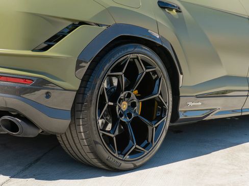 Used 2024 Lamborghini Urus Performante AWD/4WD image 41