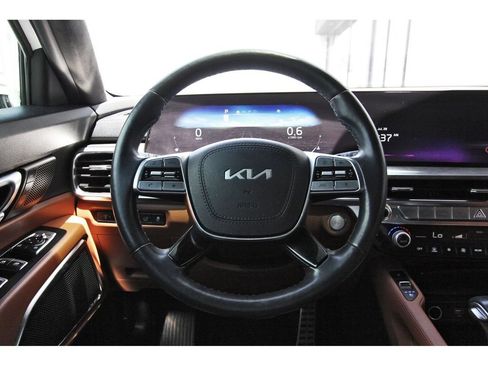Certified 2024 Kia Telluride SX Prestige X-Line AWD/4WD image 15