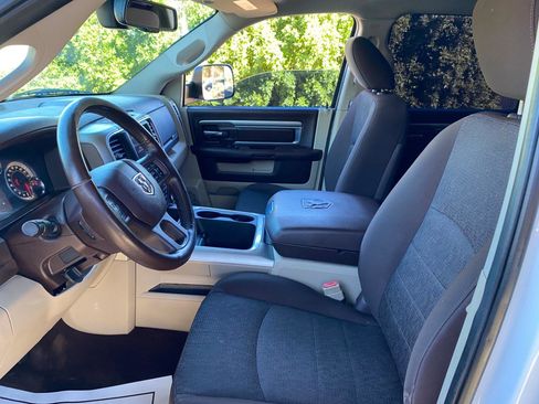 Used 2018 RAM 1500 Big Horn image 28