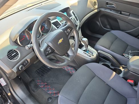 Used 2015 Chevrolet Cruze LT FWD image 20