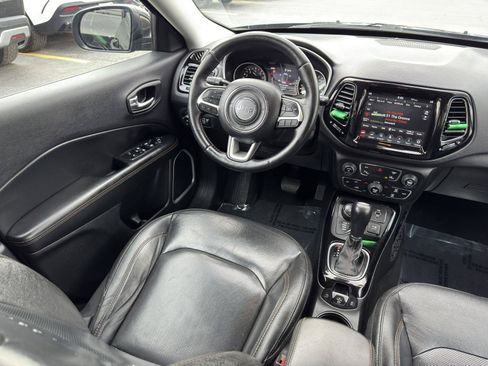 Used 2018 Jeep Compass Limited w/ Navigation Group AWD/4WD image 32