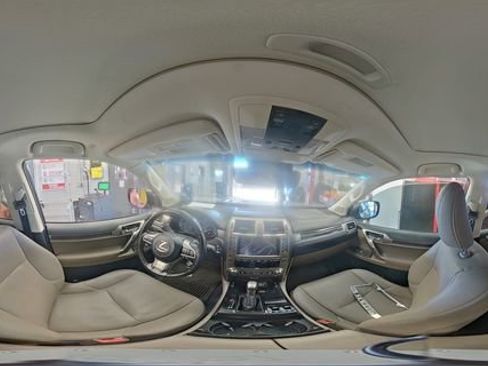 Used 2020 Lexus GX 460 Premium w/ Premium Package image 12