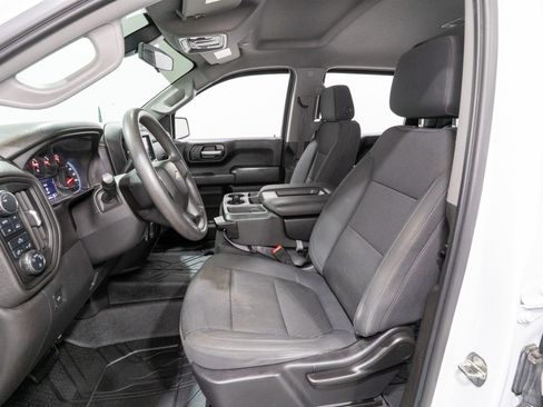 Used 2021 Chevrolet Silverado 1500 Custom image 16