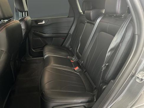 Certified 2025 Ford Escape ST-Line Elite w/ Premium Technology Package image 28