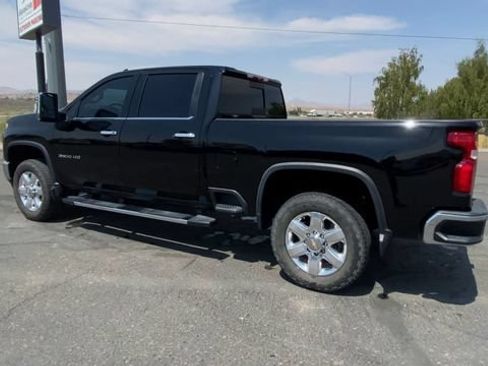 Used 2022 Chevrolet Silverado 3500 LTZ w/ LTZ Premium Package AWD/4WD image 6