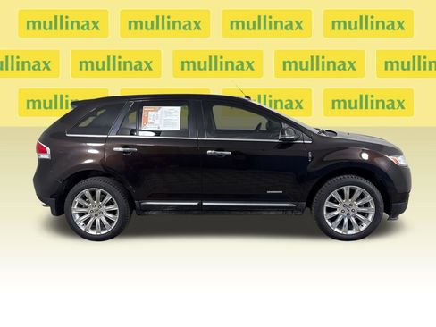 Used 2015 Lincoln MKX FWD w/ Equipment Group 102A image 2
