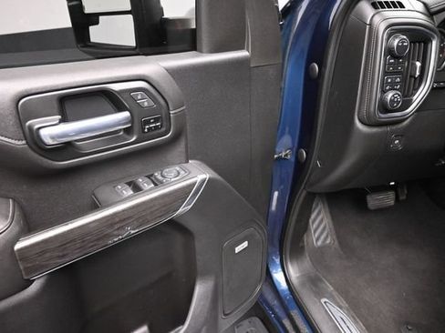 Used 2020 Chevrolet Silverado 2500 LTZ w/ LTZ Premium Package AWD/4WD image 22