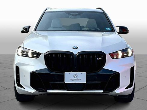 Used 2024 BMW X5 M60i image 3