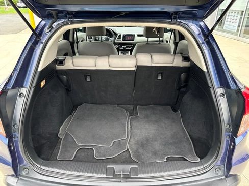Used 2017 Honda HR-V EX image 26