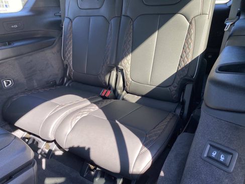 New 2027 Jeep Grand Cherokee L Summit AWD/4WD image 8
