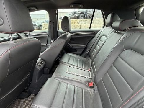 Used 2016 Volkswagen GTI SE w/ Lighting Package (SEL) FWD image 12