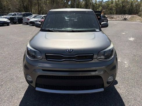 Used 2017 Kia Soul + image 6