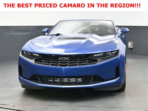 Used 2022 Chevrolet Camaro LT w/ Technology Package image 10