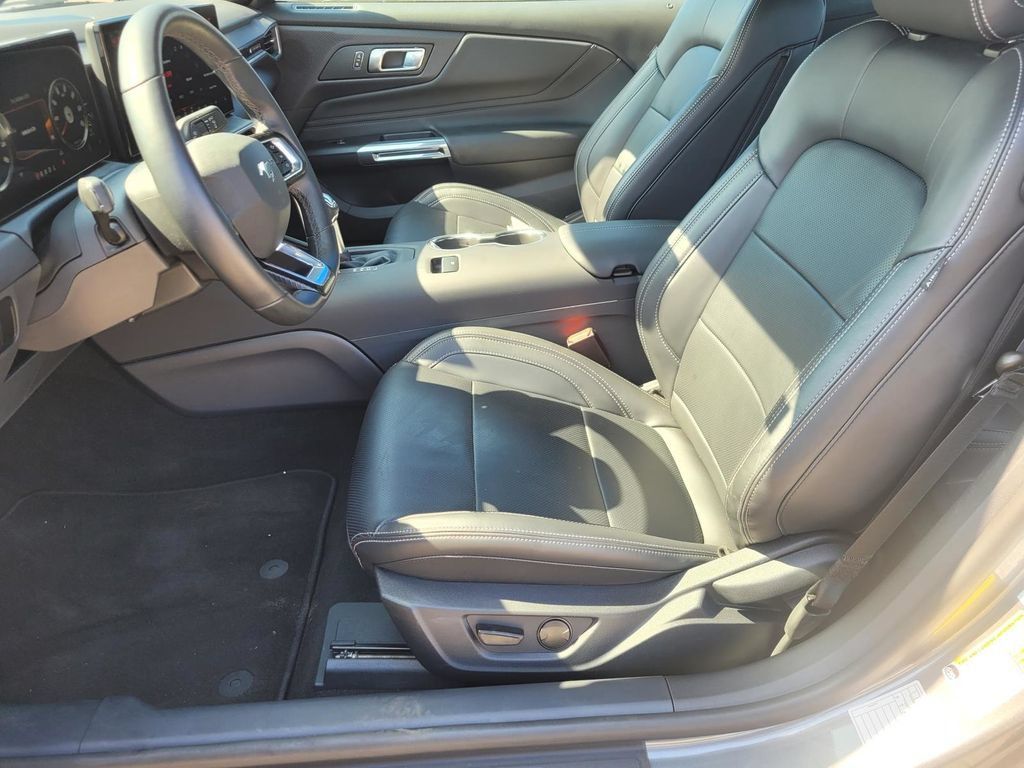 Used 2026 Ford Mustang Premium RWD image 10