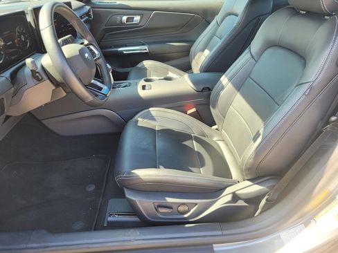 Used 2026 Ford Mustang Premium RWD image 10