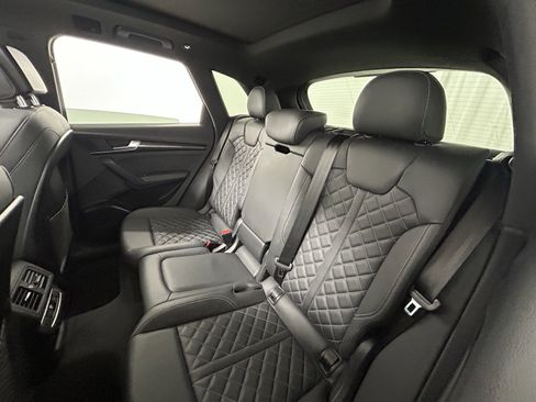 Used 2021 Audi SQ5 Premium Plus w/ Premium Plus Package image 31
