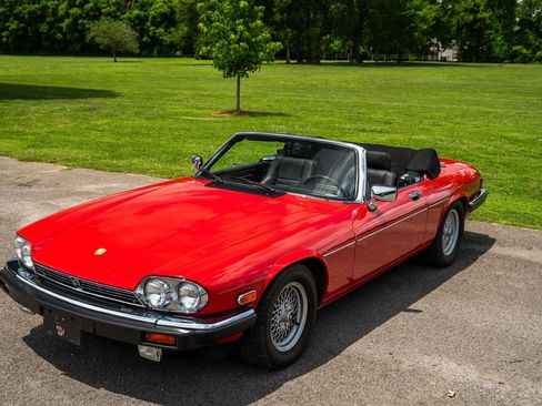 Used 1990 Jaguar XJS V12 Convertible RWD image 5