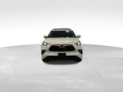 Used 2023 Toyota Highlander XLE